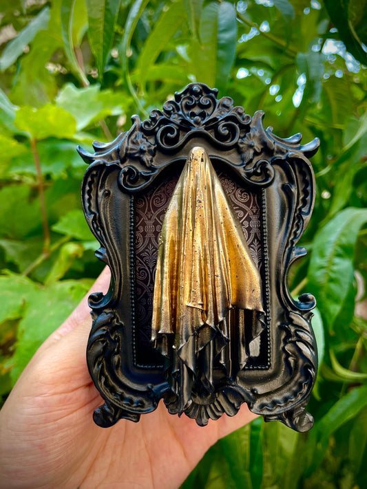 Framed Ghoul: Gold + Black Gradient