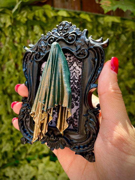 Framed Ghoul: Green + Gold Gradient