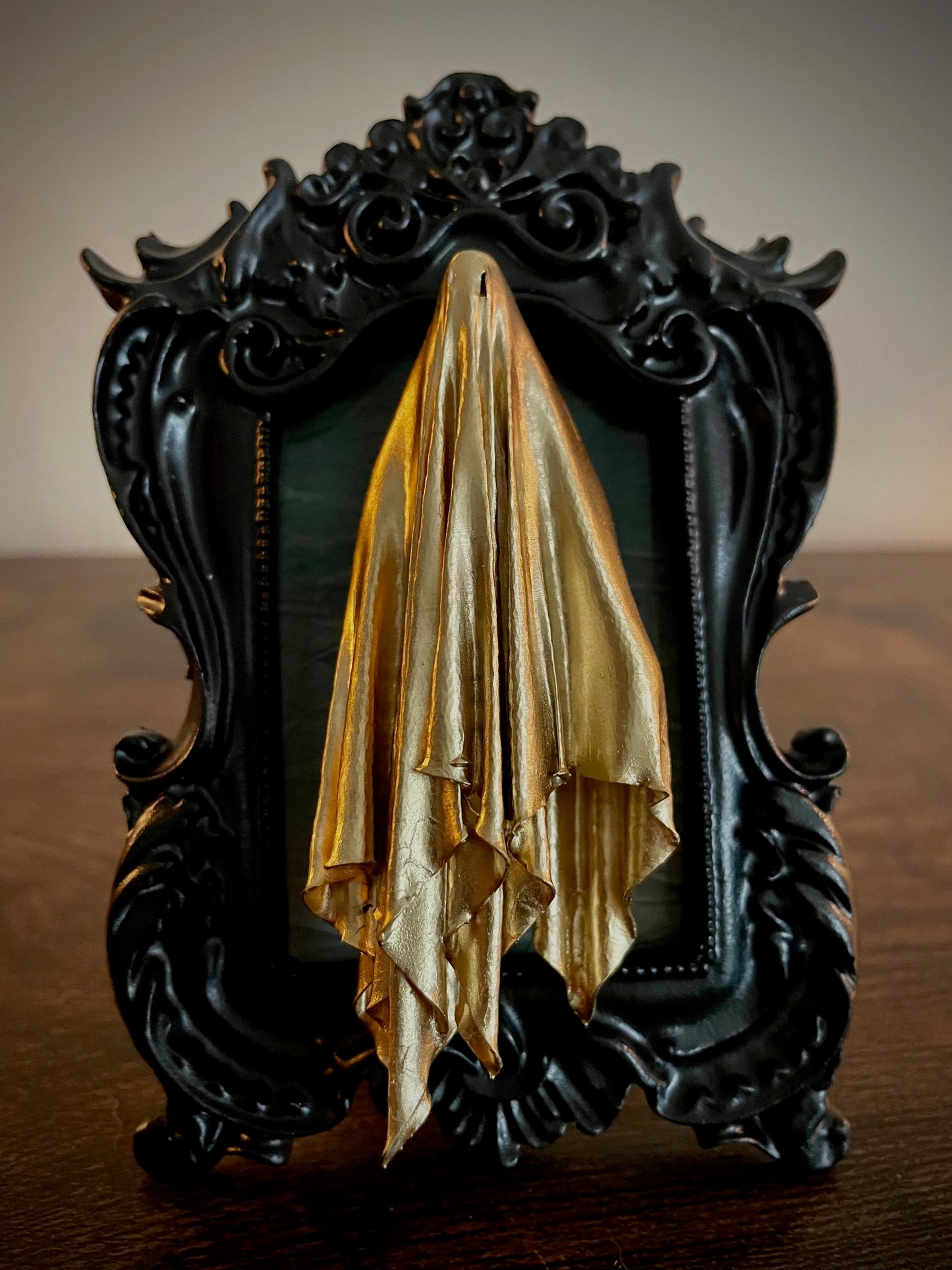 Framed Ghoul: Gold, Green