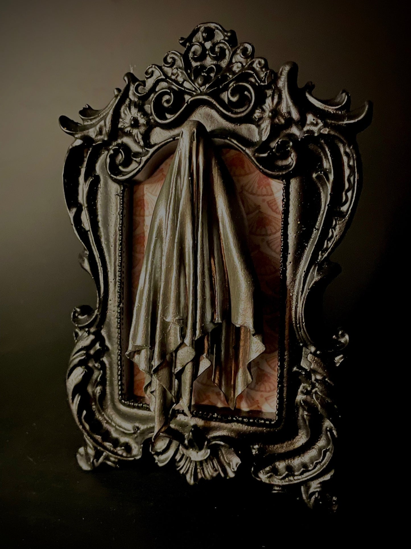 Framed Ghoul: Custom